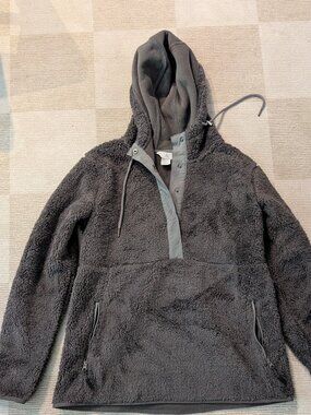 Ascend hooded fleece pullover